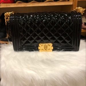 Handbag chanel boy